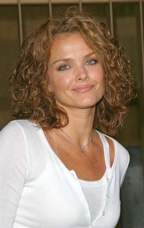 Dina Meyer